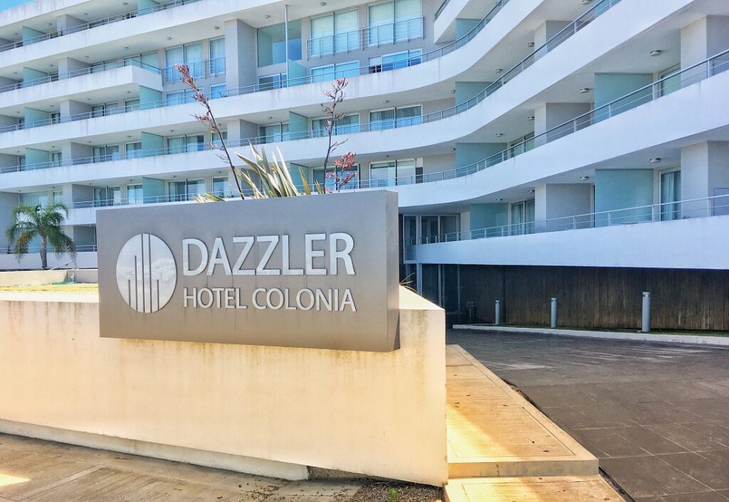Hotel Dazzler Colonia