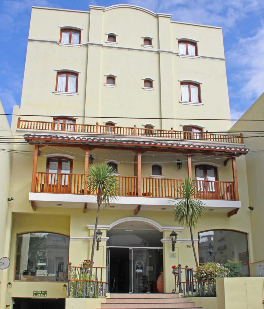 Hotel Altos de Balcarse en la Ciudad de Salta, Argentina. Puede reservarlo con la Agencia de Viajes ATN Travel Services. Booking Altos de Balcarse Hotel in Salta, Argentina with us, ATN Travel Services, Travel agency.